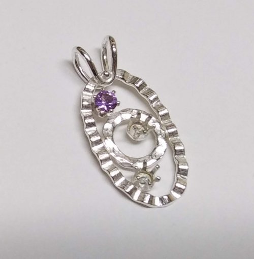 Judy Larson's Mike's Surpirise Claire's Ripple Pendant - , Contemporary Wire Jewelry, Jump Rings, Jump Ring, Making Jump Rings, Butane Torch, Soldering, Solder, Repeat the process for all the stones.